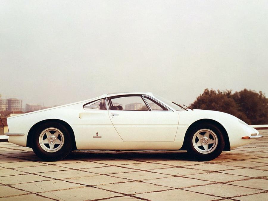  Ferrari 365 P Berlinetta Speciale 1966 года  (фото 14 из 22)
